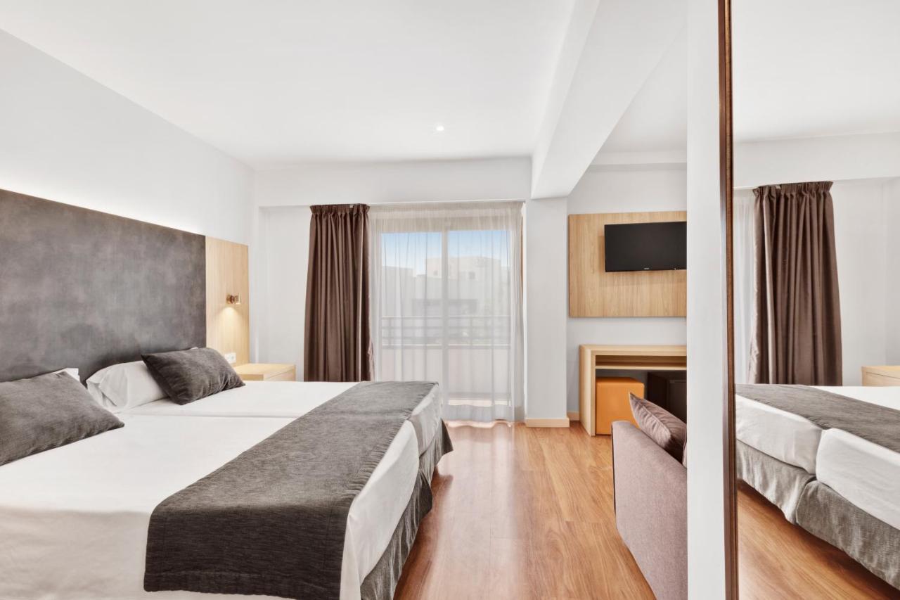 Triple Room Balcony